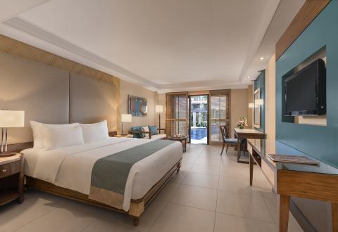 Premier Room with Direct Pool Access